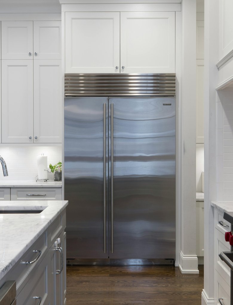 Wine cooler and beverage fridge performance service in Toronto