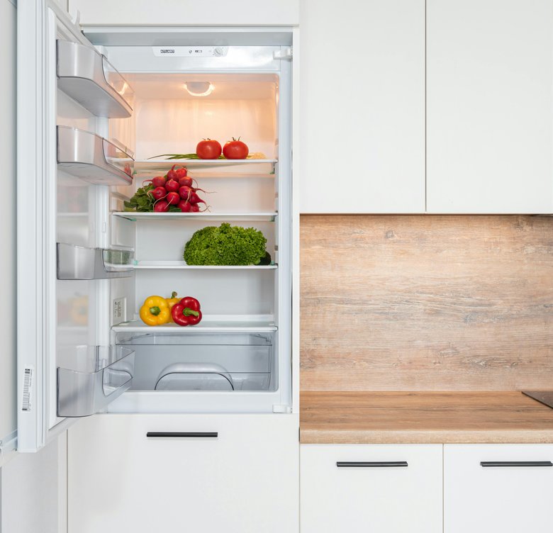 Freezer cooling diagnosis in Toronto kitchen