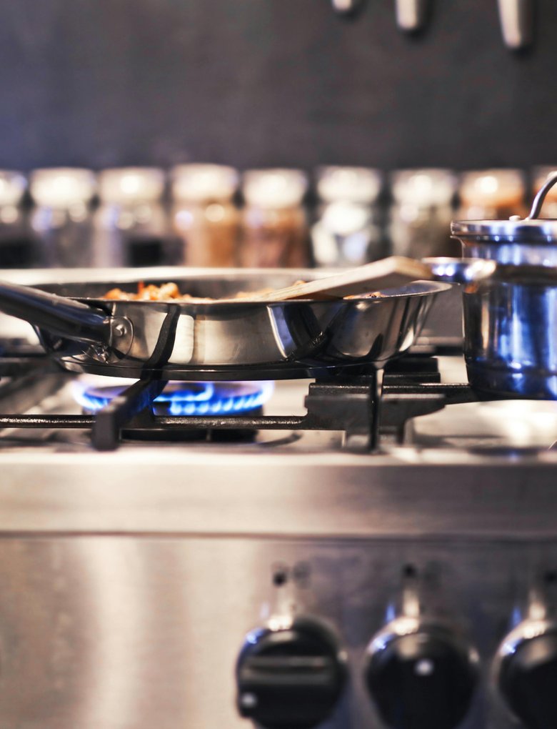 Electric cooktop and range service in Toronto
